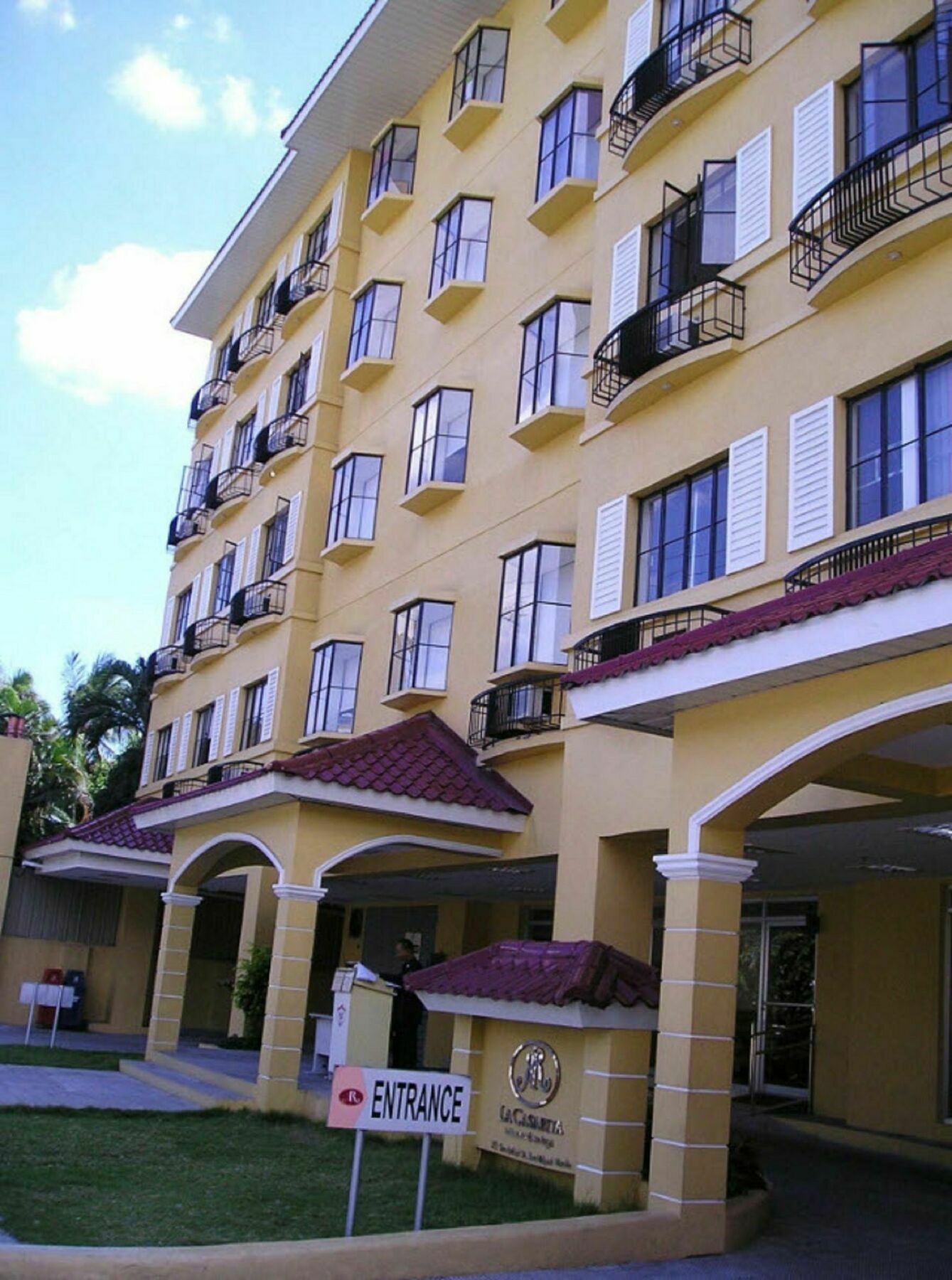 La Casarita Aparthotel Manila Exterior photo